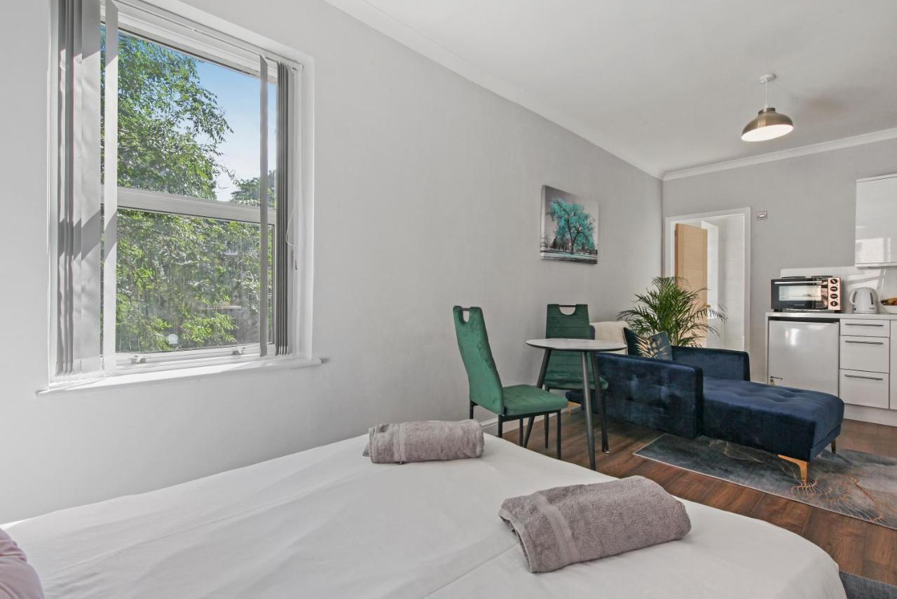 Stunning Studio Flat With Free On-Street Parking! Plumstead  Exterior photo