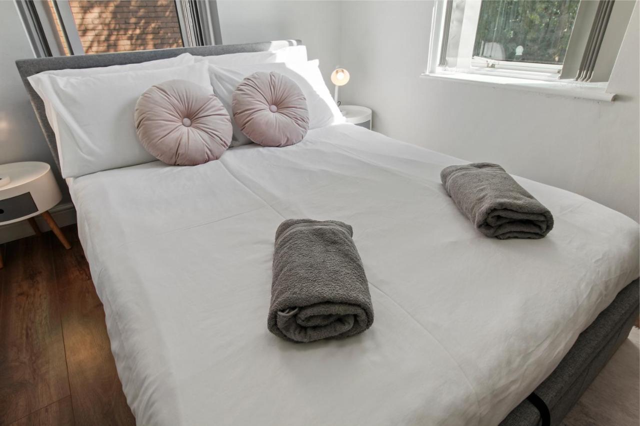 Stunning Studio Flat With Free On-Street Parking! Plumstead  Exterior photo