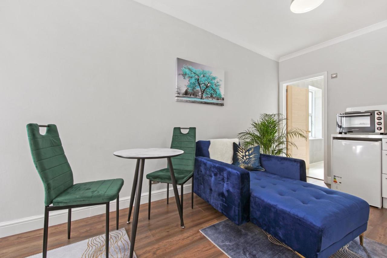 Stunning Studio Flat With Free On-Street Parking! Plumstead  Exterior photo