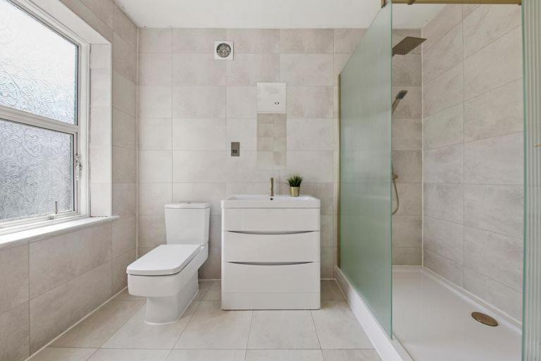 Stunning Studio Flat With Free On-Street Parking! Plumstead  Exterior photo
